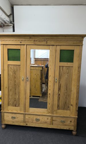 Jugendstil Schrank 3 Türer mit Grünglas